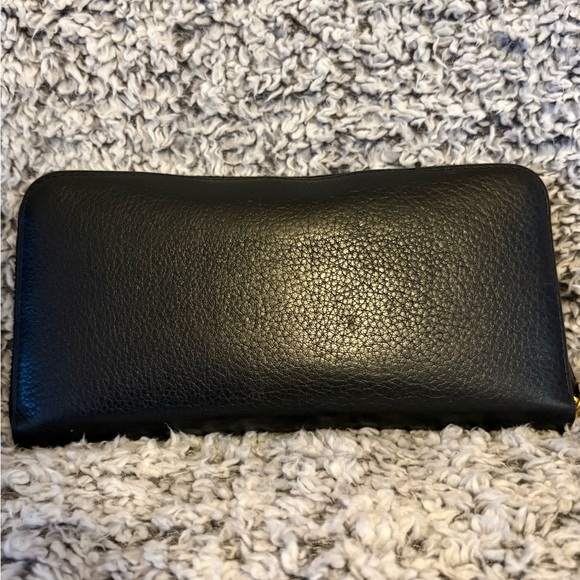 Prada Black Leather Pouch with Gold Logo - Picture 3 of 6